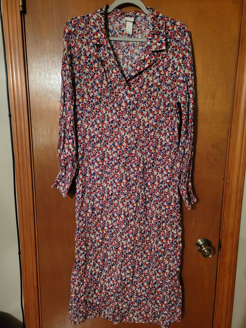 Women's H&M Floral Midi Shirt Dress in Multi-Color, Size Medium